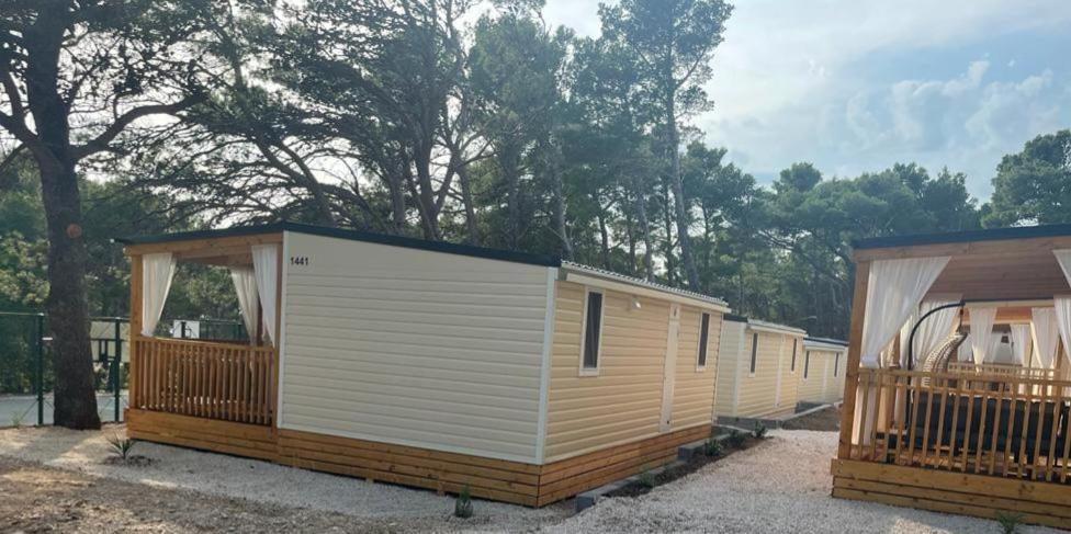 Mobile Homes Dololego - Camp Basko Polje Baska Voda Luaran gambar
